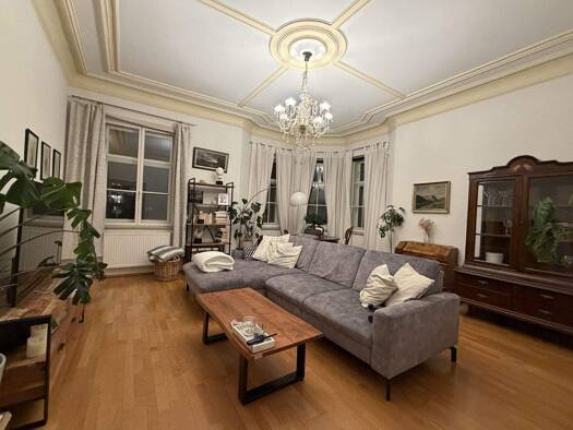 Wohnung zur Miete 1.250 € 3 Zimmer 100,4 m² 1. Geschoss frei ab 01.06.2026 Seligenthalerstr. 15 Nikola Landshut 84034