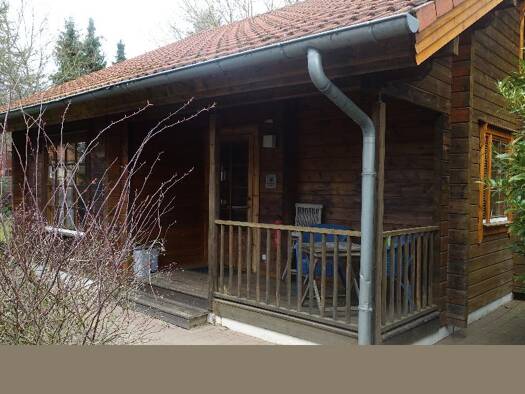 Bungalow zum Kauf 155.000 € 3,5 Zimmer 70 m² 650 m² Grundstück Drebkau 03116