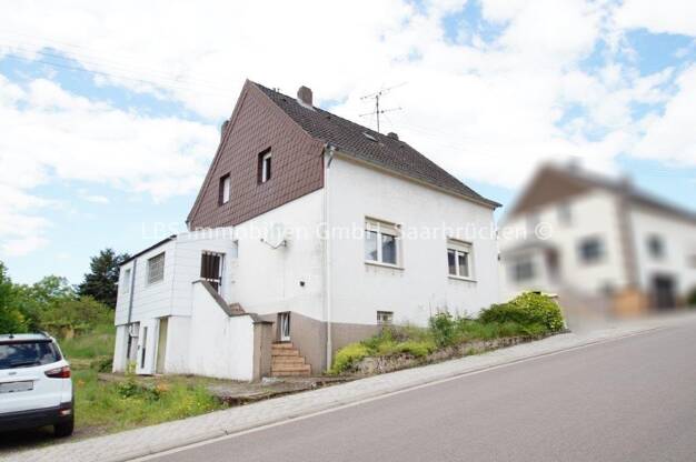 Einfamilienhaus zum Kauf 179.000 € 5 Zimmer 138 m² 1.072 m² Grundstück frei ab sofort Differten Wadgassen 66787