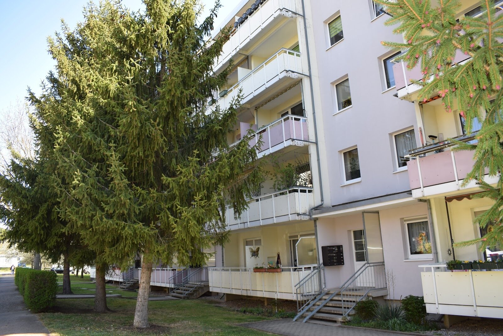 Wohnung zur Miete 305 € 2 Zimmer 50,7 m²<br/>Wohnfläche EG<br/>Geschoss 01.03.2025<br/>Verfügbarkeit An der Wolfgangwiese 18 West Gotha 99867