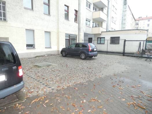 Tiefgarage zur Miete provisionsfrei 100 € Sonnenallee 25 Neukölln Neukölln 12047