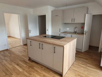 Wohnung zur Miete 950 € 3 Zimmer 85 m² Geschoss 4/4 frei ab sofort Bahnhofstraße 36 Haidenhof Nord Passau 94032