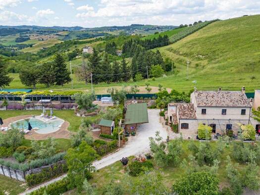 Bauernhaus zum Kauf 990.000 € 12 Zimmer 320 m² 10.250 m² Grundstück Panoramablick Fermo 63900