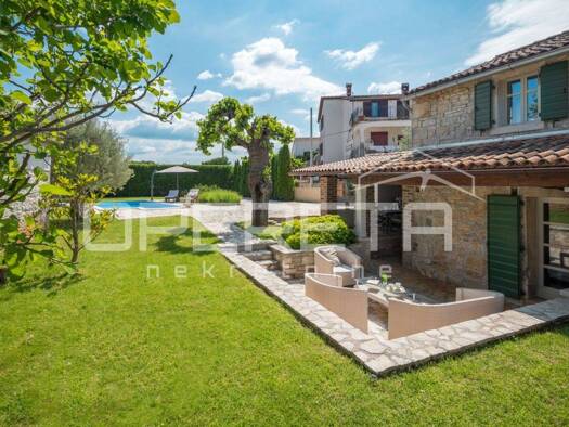 Einfamilienhaus zum Kauf - Erstbezug 415.000 € 3 Zimmer 106 m² 669 m² Grundstück Lovreć 52440