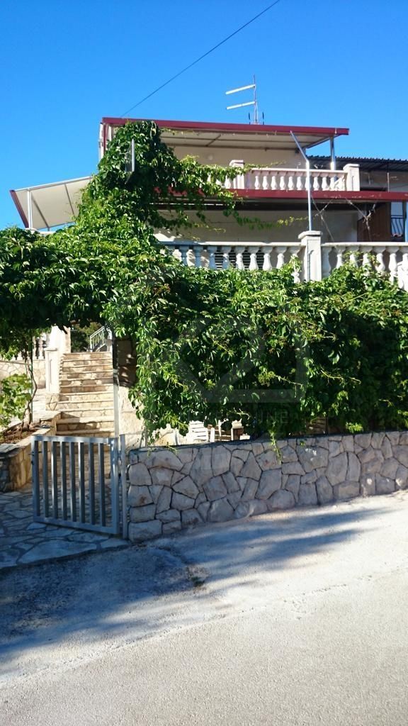 Haus zum Kauf 550.000 € 8 Zimmer 351 m²<br/>Wohnfläche Hvar Vrboska