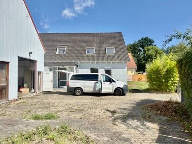 Mehrfamilienhaus zum Kauf als Kapitalanlage geeignet 850.000 € 23 Zimmer 610 m² 1.522 m² Grundstück Lindenthal Nordwest 04158
