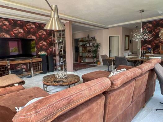 Wohnung zur Miete 1.100 € 5 Zimmer 116 m² Arzberg 95659