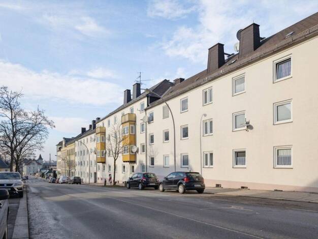 Wohnung zur Miete 550 € 3 Zimmer 55 m² 2. Geschoss Oelsnitzer straße 113-103 Innenstadt Hof 95028