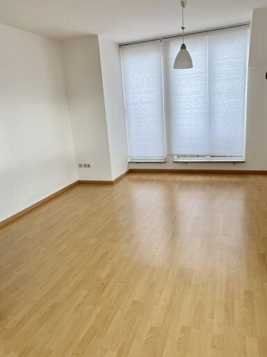 Wohnung zur Miete 750 € 1,5 Zimmer 35 m² 5. Geschoss Niederrad Frankfurt am Main 60528