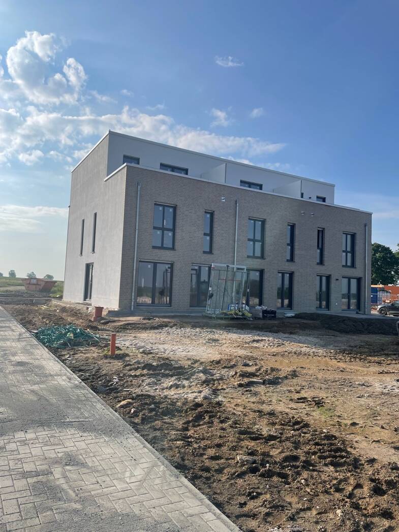 Reihenmittelhaus zum Kauf - Neubau provisionsfrei 329.900 € 156 m² 241 m² Grundstück frei ab sofort Sonnenkamp Allee Reislingen Wolfsburg 38446