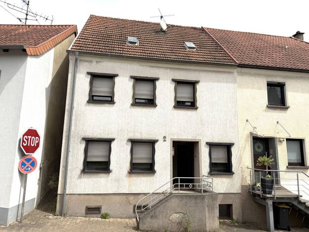 Reihenhaus zum Kauf provisionsfrei 65.000 € 8,5 Zimmer 170 m² 348 m² Grundstück frei ab sofort Calmesweilerstraße 2 Bubach Eppelborn 66571
