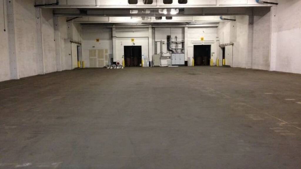 Lagerhalle zur Miete 1.300 m² Lagerfläche teilbar ab 1.200 m² Großräschen 01983