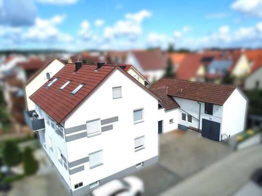 Mehrfamilienhaus zum Kauf 795.000 € 10 Zimmer 200 m² 633 m² Grundstück Erligheim 74391