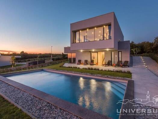 Einfamilienhaus zum Kauf - Erstbezug 1.040.000 € 9 Zimmer 215 m² 1.001 m² Grundstück Novigrad 52466