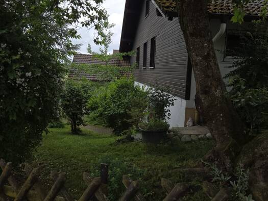 Villa zum Kauf als Kapitalanlage geeignet 850.000 € 8 Zimmer 910 m² Grundstück Griesstätt Griesstätt 83556