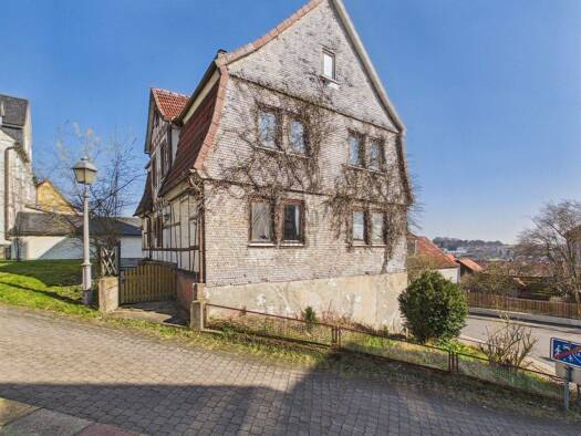 Mehrfamilienhaus zum Kauf 65.000 € 10 Zimmer 225 m² 253 m² Grundstück Herbstein Herbstein 36358