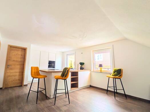 Maisonette zur Miete 1.350 € 4,5 Zimmer 133 m² Geschoss 2/3 frei ab sofort Sulz Sulz am Neckar 72172