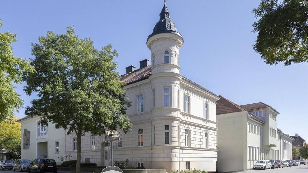 Praxis zur Miete 1.024 € 5 Zimmer 80 m² Bürofläche Tulln an der Donau 3430