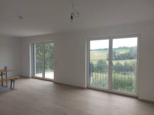 Wohnung zur Miete - Erstbezug 1.500 € 4,5 Zimmer 144 m² EG frei ab sofort Käufelkofen Ergolding 84030