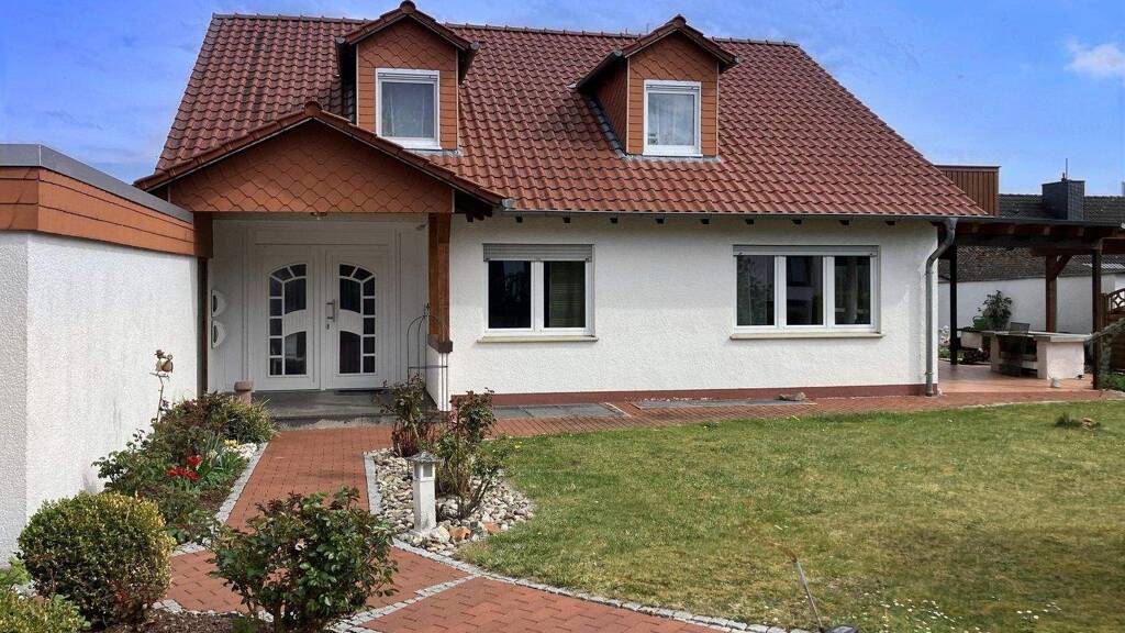 Wohnung zur Miete 1.790 € 6 Zimmer 156 m² Großenritte Baunatal 34225