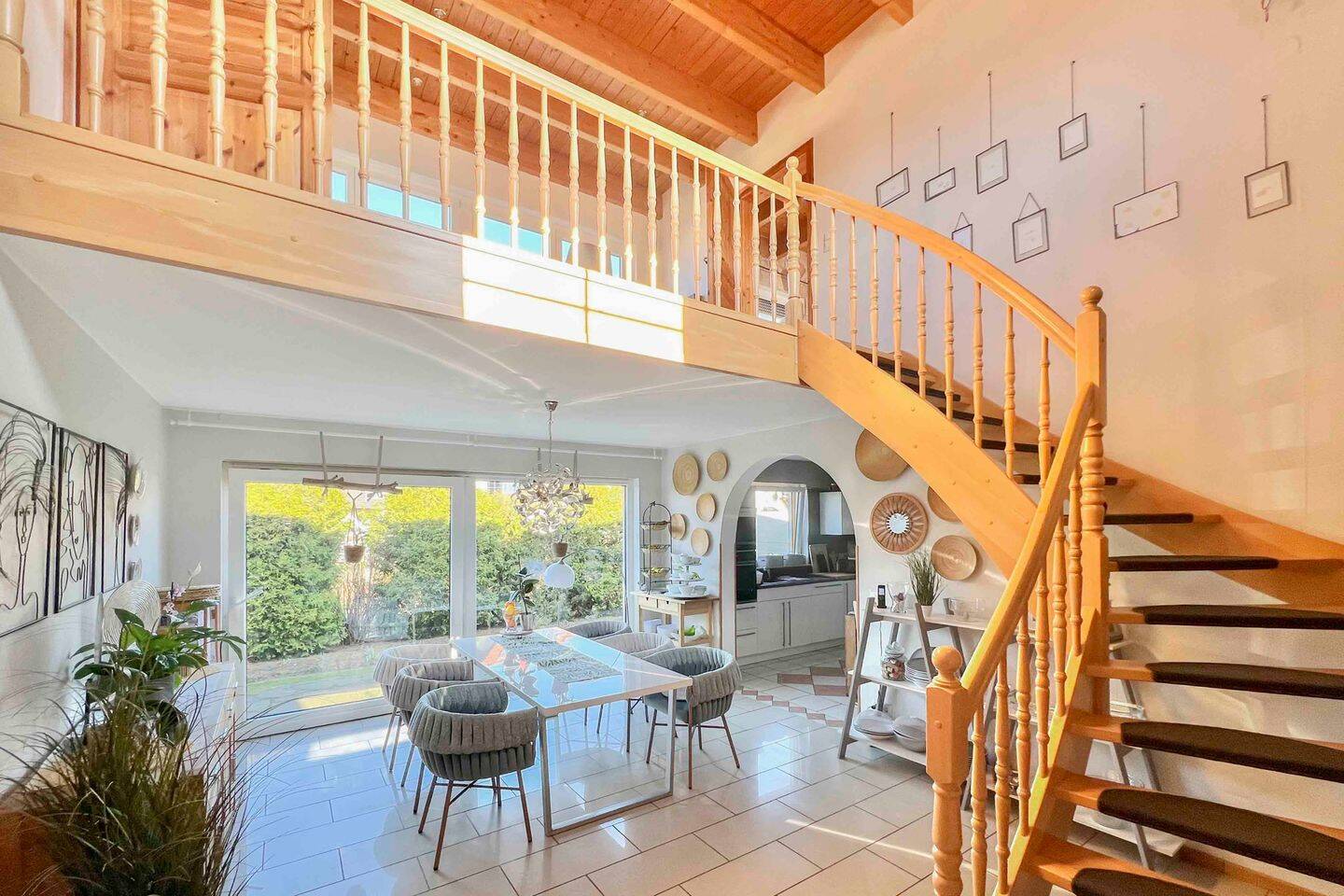 Immobilie in Holle - Charmantes Holzhaus trifft modernen Neubau - Ruhige Sackgassenlage in Holle - Erbpacht - Bild 3