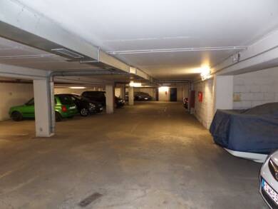 Tiefgaragenstellplatz zur Miete provisionsfrei 40 € Nord-Holland Kassel 34127
