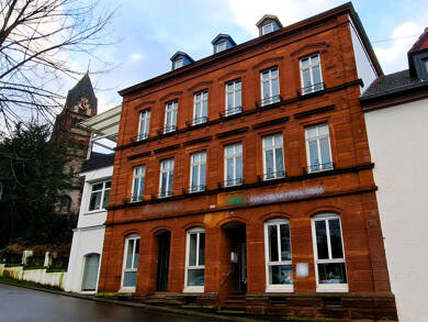 Wohn- und Geschäftshaus zum Kauf als Kapitalanlage geeignet 398.000 € 12 Zimmer 295 m² 406 m² Grundstück Mettlach Mettlach 66693