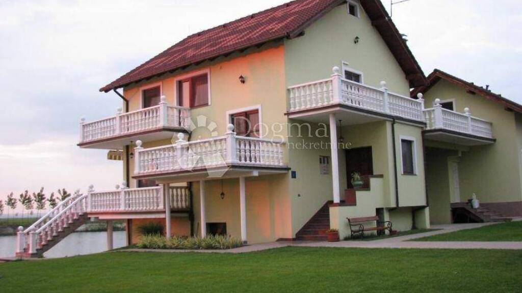 Haus zum Kauf 400.000 € 7 Zimmer 300 m² Ceminac