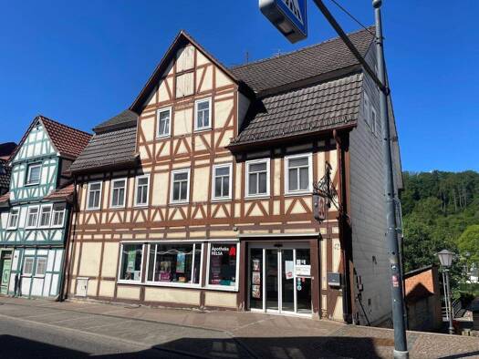 Haus zum Kauf 279.000 € 396 m² Grundstück Helsa Helsa 34298