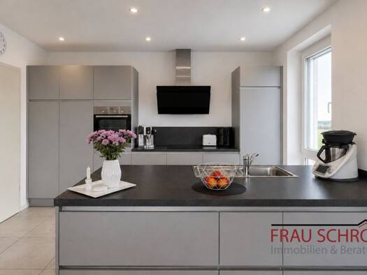 Doppelhaushälfte zum Kauf 599.000 € 5 Zimmer 176,5 m² 230 m² Grundstück Volkertshausen 78269