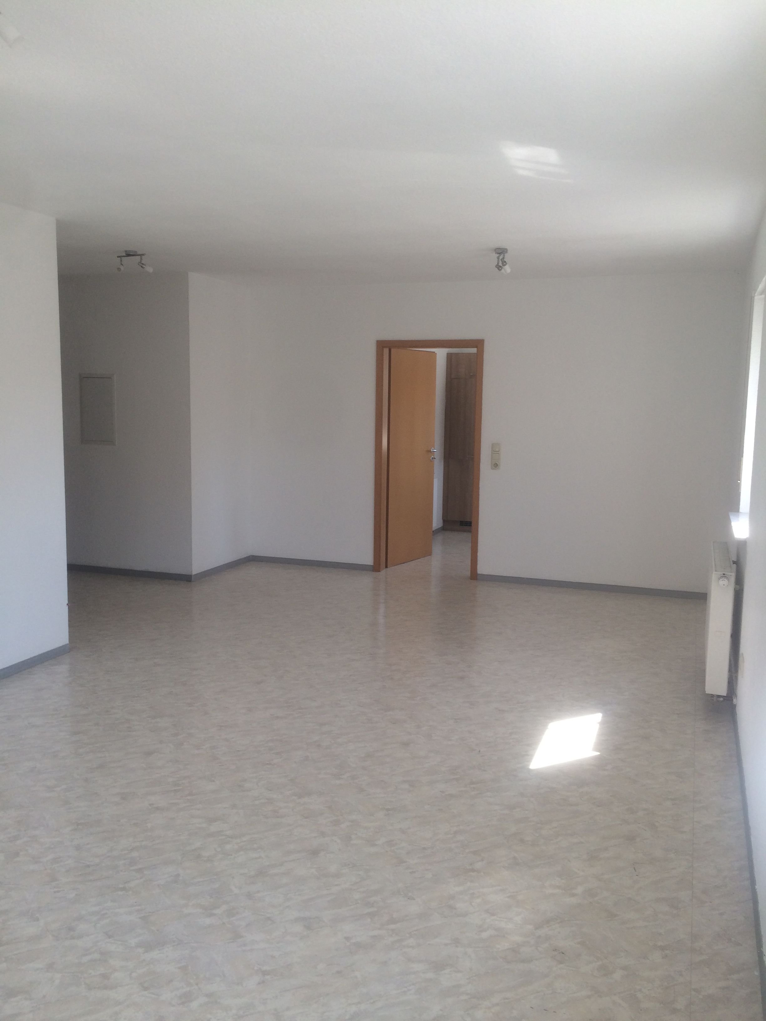 Apartment zur Miete 750 € 3,5 Zimmer 110 m²<br/>Wohnfläche EG<br/>Geschoss ab sofort<br/>Verfügbarkeit Herchsheim Giebelstadt 97232