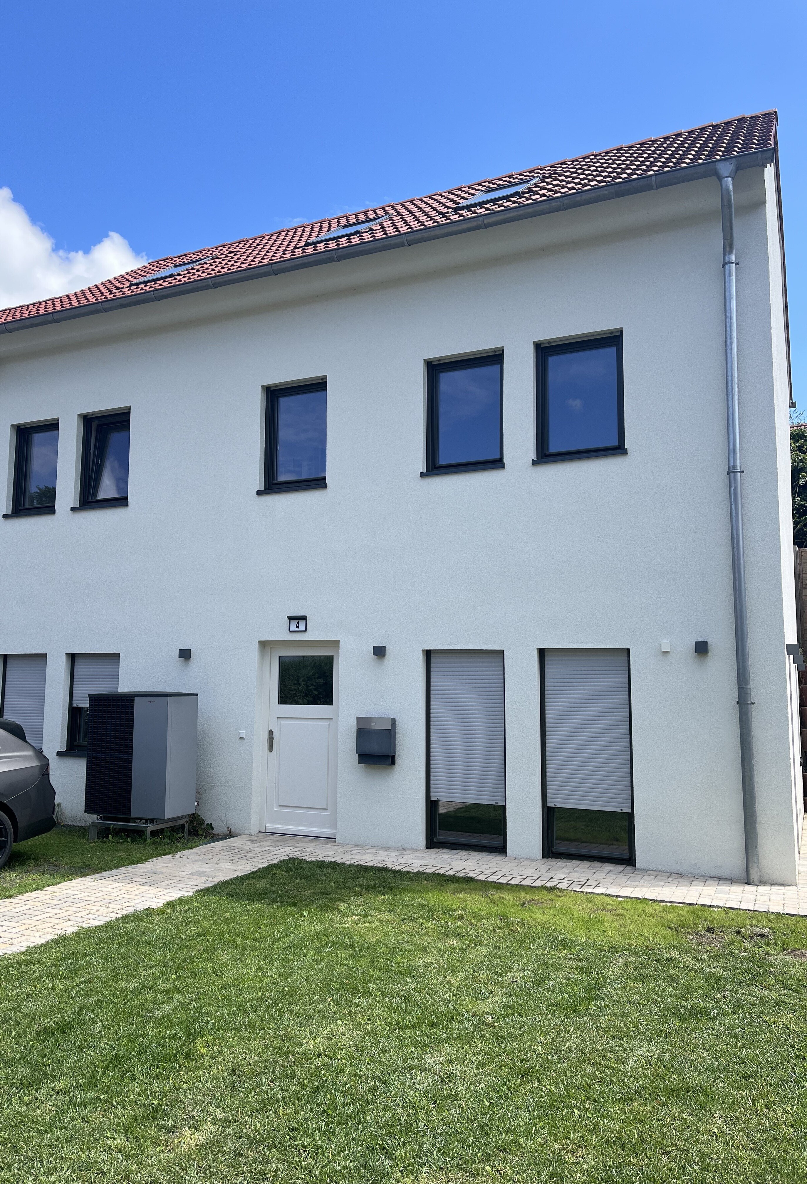 Doppelhaushälfte zur Miete 1.730 € 5 Zimmer 125 m²<br/>Wohnfläche 166 m²<br/>Grundstück Nauen Nauen 14641