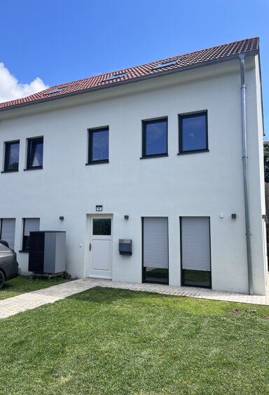 Doppelhaushälfte zur Miete 1.730 € 5 Zimmer 125 m² 166 m² Grundstück Nauen Nauen 14641