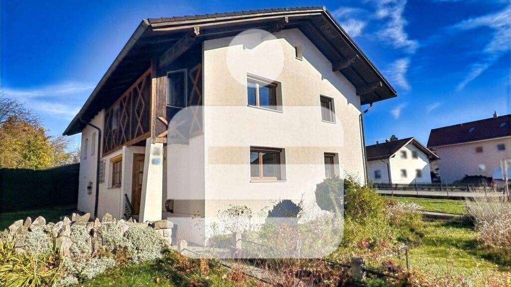 Einfamilienhaus zum Kauf 349.000 € 8 Zimmer 148,8 m² 719 m² Grundstück frei ab sofort Ruderting 94161