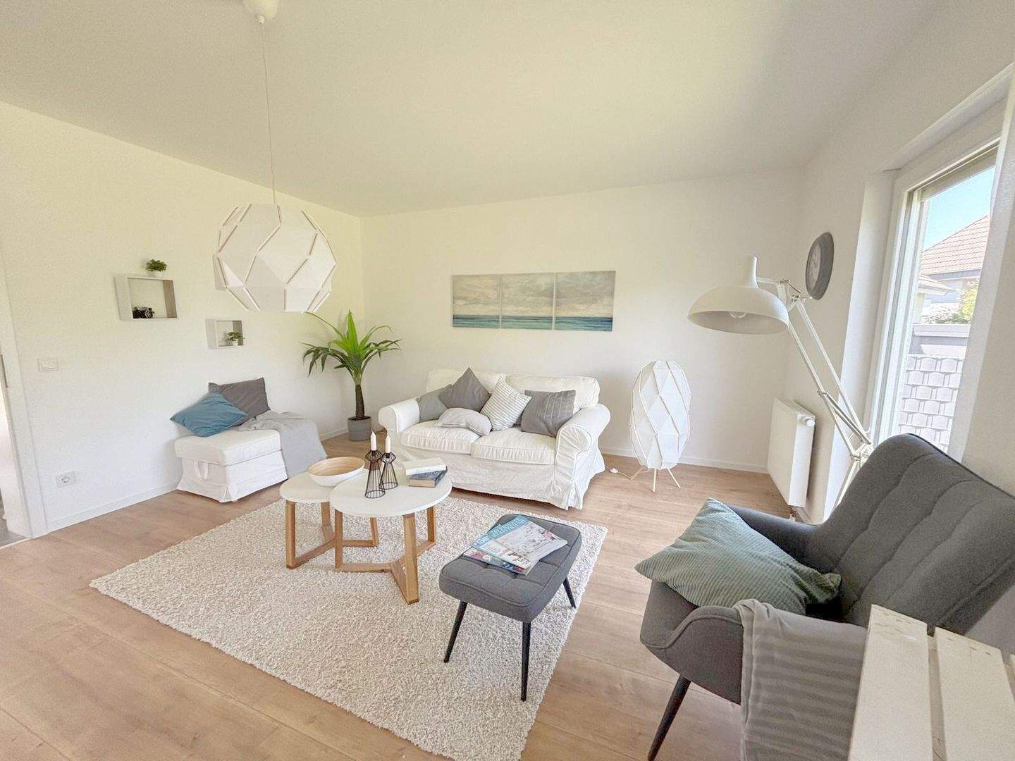 Immobilie in Osburg - Top saniertes Einfamilienhaus mit großem Garten und 221 m² Wohnfläche - einzugsbereit ! - Bild 2