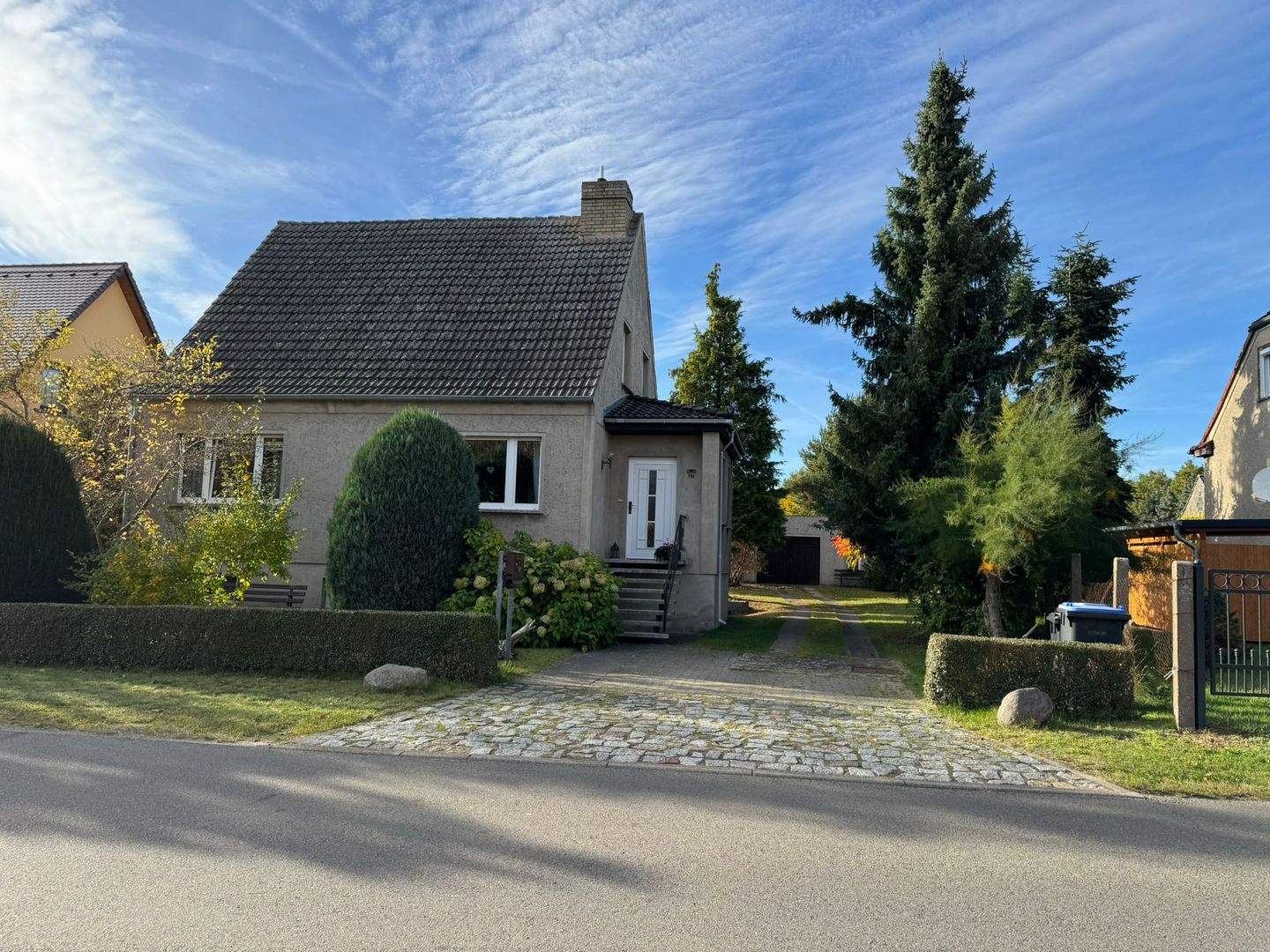 Immobilie in Luckow - Einfamilienhaus  ***  großes Grundstück mit Tiefgarage und Nebengebäuden unweit vom Seebad Ueckermünde und dem Haff - Bild 4