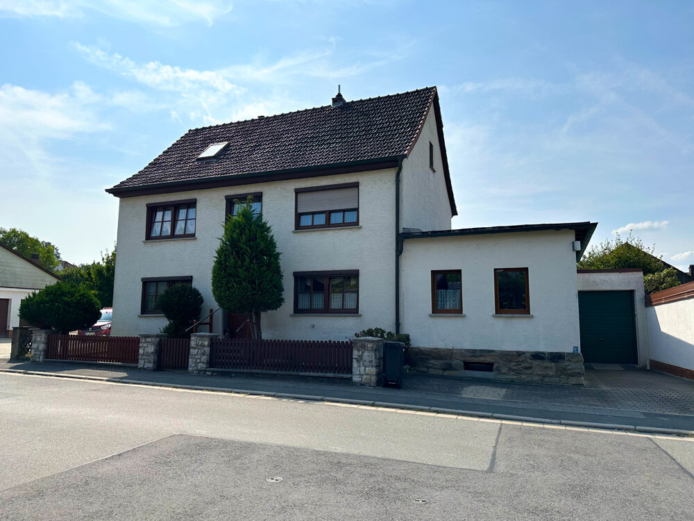 Einfamilienhaus zum Kauf 179.000 € 7 Zimmer 159,7 m²<br/>Wohnfläche 340 m²<br/>Grundstück Niederfüllbach 96489