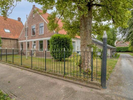 Villa zum Kauf 1.175.000 € 9 Zimmer 373 m² 2.460 m² Grundstück hoofdstraat 73 Waalwijk 5161 PE