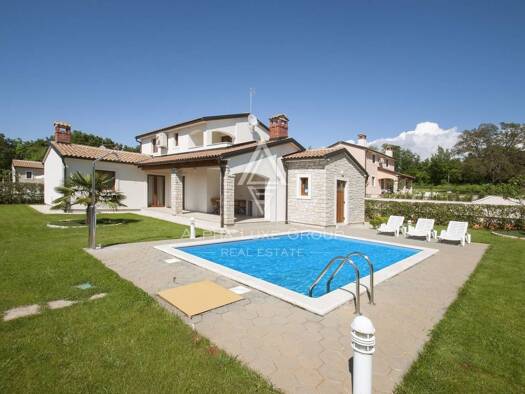 Einfamilienhaus zum Kauf 450.000 € 5 Zimmer 140 m² Sveti Lovreč Lovreć 52440