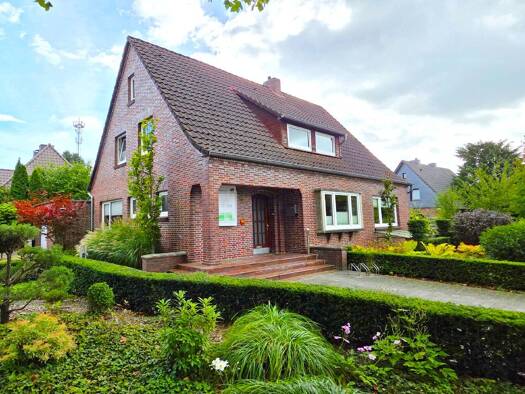 Haus zum Kauf 375.000 € 5 Zimmer 145 m² 708 m² Grundstück Westerstede Westerstede 26655
