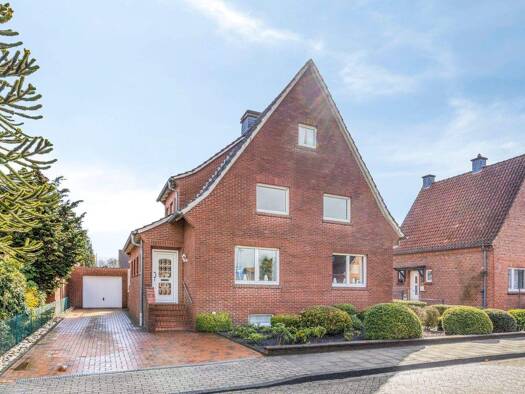 Einfamilienhaus zum Kauf 234.000 € 6 Zimmer 191 m² 706 m² Grundstück Essener Straße 21 Nordhorn 48529