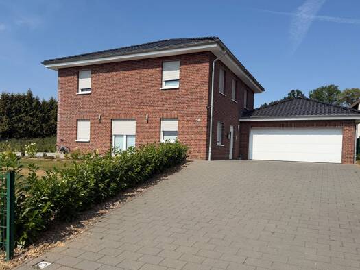 Einfamilienhaus zur Miete 2.500 € 4 Zimmer 145 m² 1.000 m² Grundstück frei ab 01.11.2026 Hohenheide Fröndenberg/Ruhr 58730