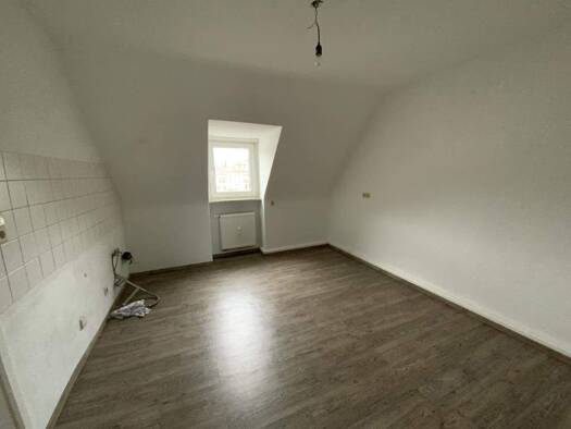Wohnung zur Miete 669 € 3 Zimmer 62,3 m² 1. Geschoss frei ab 02.02.2026 Martin-Luther-Straße 5 Neustadt-Stadt Neustadt an der Weinstraße 67433