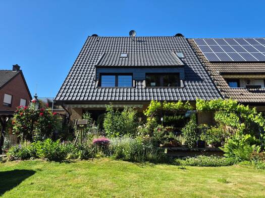 Doppelhaushälfte zum Kauf 549.000 € 4 Zimmer 170 m² 458 m² Grundstück Kempen 47906