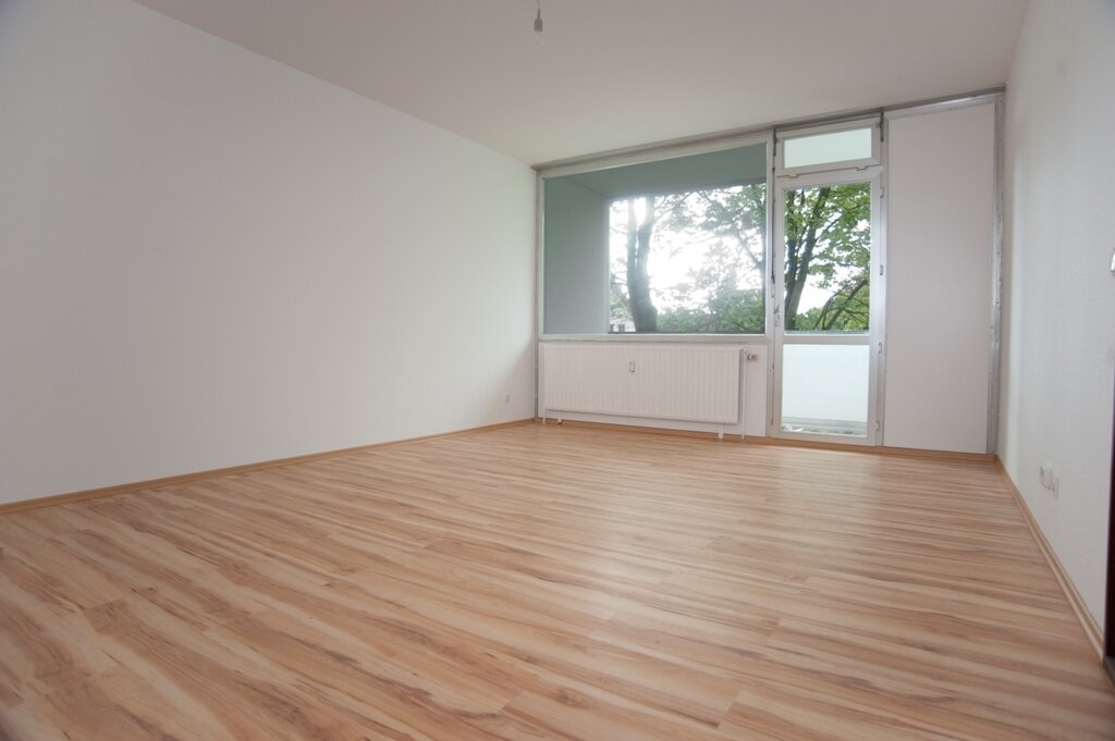 Wohnung zur Miete 499 € 3 Zimmer 75 m²<br/>Wohnfläche 4.<br/>Geschoss 21.02.2025<br/>Verfügbarkeit Danziger Straße 5 Kreuztal Kreuztal 57223