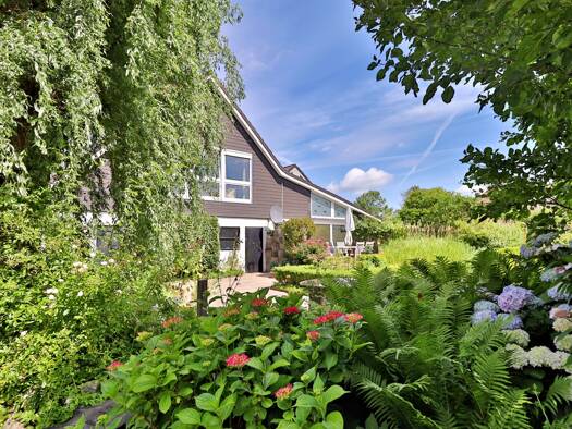 Mehrfamilienhaus zum Kauf 699.000 € 10 Zimmer 373,5 m² 1.654 m² Grundstück Neuenkirchen 25792
