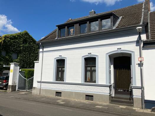 Haus zum Kauf 429.000 € 5 Zimmer 170 m² 739 m² Grundstück frei ab sofort Marienstrasse 48 Fischeln Krefeld 47807