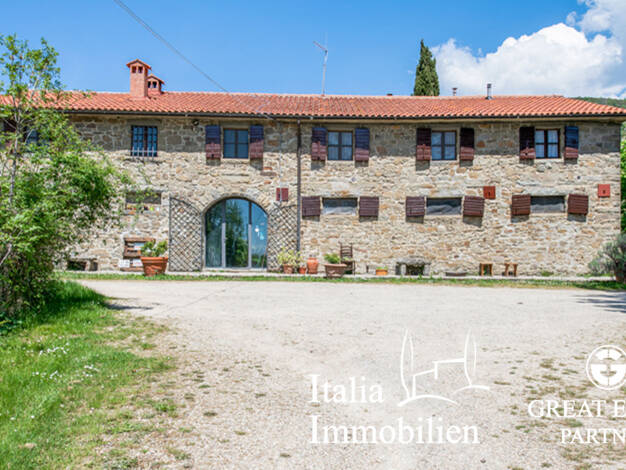 Bauernhaus zum Kauf 2.800.000 € 45 Zimmer 1.300 m² 1.010.000 m² Grundstück Castelfranco Piandiscò 52026