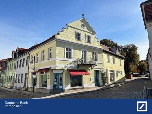 Mehrfamilienhaus zum Kauf provisionsfrei 295.000 € 8 Zimmer 170 m² 199 m² Grundstück Stavenhagen, Reuterstadt Stavenhagen 17153
