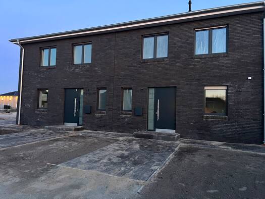 Doppelhaushälfte zur Miete 1.400 € 5 Zimmer 121 m² 360 m² Grundstück frei ab 01.02.2026 Armsen Kirchlinteln 27308